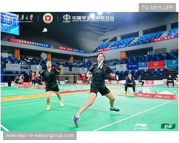 羽毛球高手的极限锦标：从底线抽到死角，球迷直呼不可思议