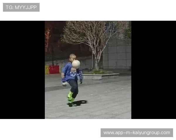 中国足球青少年训练中技能与意识培养比例对比，青少年足球基本功和运动能力训练计划