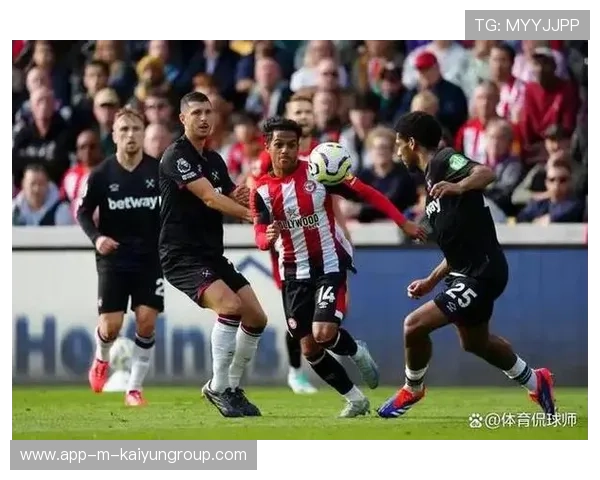 热刺的困境：球迷嘘声与球员冷落主帅的背后真相，热刺球迷反应视频