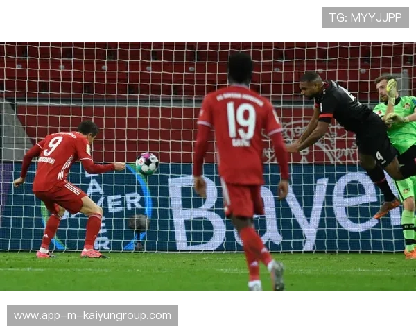 谢什科补时第4分钟侧身凌空抽射绝杀,曼联逆转 谢什科补时第4分钟侧身凌空抽射绝杀,曼联逆转